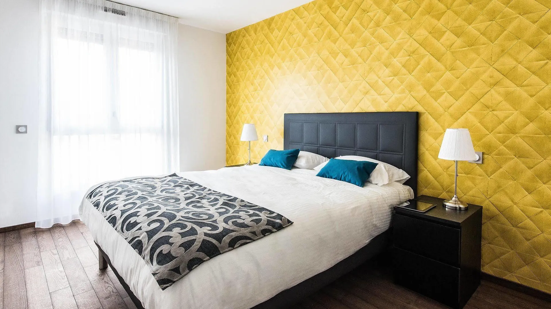 Apartament Clichy *